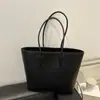 Bolsa Tote Grande com Padrão de Lichia Transfronteiriça para Mulheres 2026 Nova Cor Sólida Moda Casual para o Dia a Dia Simples Bolsa de Ombro