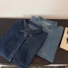 Camisa jeans vintage de gola cruzada para mulheres, corte solto, adequada para usar em camadas no outono