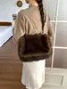 Bolso tote de felpa de alta calidad con correa de cadena para mujer, nuevo bolso de hombro de moda 2026, versátil para ir al trabajo, se puede llevar como bolso cruzado o de axila