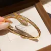 Pulsera de Diamantes Completa de Lujo Ligero de Gama Alta Transfronteriza Europea y Americana, Pulsera de Diseño Versátil Simple y Exquisita, Joyería de Lujo Ligero de Gama Alta