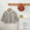 [9.4 Rebaja de Fin de Temporada Otoño/Invierno ~ Sin Devoluciones ni Cambios, Por Favor No Comprar si le Importa] Cómodos tops de algodón para capa base, amigables con la piel, para bebés y niños, estilos modernos de otoño/invierno