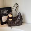 Bolsa Tote de Grande Capacidade para Mulheres 2025 Outono Nova Nicho Casual Versátil Bolsa de Axila Bolsa de Ombro Único para o Dia a Dia