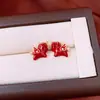 Brincos de Pingente de Pônei com Agulha de Prata Galvanizada em Ouro Real 18K Brincos Vintage do Ano Zodiacal Brincos Modernos e Estilosos