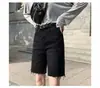 Pantalones cortos de mezclilla de cinco minutos para mujer 2026 verano estudiante cinco minutos delgados holgados pierna recta estilo Hong Kong cintura alta petite pantalones cortos de moda