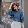 Foto Real de Camisa Jeans Vintage para Mulheres, Outono 2025, Mangas Bufantes, Gola Alta, Corte Slim, Única, Estilosa, Camisa Versátil em Azul