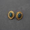 Brincos vintage de calcedônia esculpida em vidro incrustado Qingdao Jewelry, brincos Guifu Xiaozhong da antiguidade média, brincos de ouro fosco