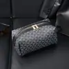 Bolsa de mano popular transfronteriza para hombre, bolso de mano ligero, bolsa de aseo casual estampada