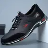 Zapatos casuales de PU para hombre, tipo gorro, 2024, con cordones, planos, de cuero, sencillos, para el día a día, para senderismo