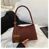 2025 Nuevo Bolso de Hombro Versátil de Moda para Mujer Bolso de Mano de Diseño de Nicho de Alta Gama Bolso Casual para el Trabajo Debajo del Brazo