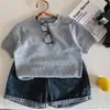 Camiseta de Verano Transpirable de Punto, Ligera, Hueca, Estilo 'Old Money', de Seda Helada, Manga Corta, para Niños y Niñas