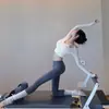 Conjunto de Dos Piezas de Manga Larga con Almohadillas en el Pecho y Tirantes para Mujer, Cintura Ajustada para Yoga, Levanta Glúteos, Adelgazante, Conjunto de Pilates y Fitness, Estilo Delgado de Verano