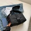 Bolsa de Ombro Klein Blue Toast Bag 2026 Outono Novo Tecido de Nylon Bolsa de Ombro Almofada Bolsa Feminina Casual Bolsa Transversal