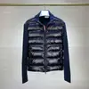 Marca M Versión Alta 25 Otoño e Invierno Nueva Chaqueta Chaqueta de Plumón Mengjia Empalme de Punto Cálido Cuello Alto Superior en Stock