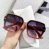 Gafas de Sol de Moda para un Look Natural, Gafas de Sol de Montura Grande, Estilo de Moda para Hombres y Mujeres, Forma Cuadrada, Modelo Nuevo con un Toque de Alta Gama
