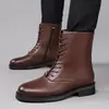 Botas masculinas de outono e inverno de cano alto com sola grossa para aumentar a altura, botins estilo britânico, botas casuais para motociclista, botas Martin com zíper lateral e cadarço