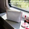 Bolsa cosmética portátil de aspecto elegante, gran capacidad, almacenamiento impermeable y resistente al desgaste, bolsa cosmética práctica para estudiantes, para el trabajo y para viajar, personalizada
