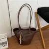 Bolsa feminina vintage de nicho 2026 nova tendência de verão luxo leve alta qualidade para o dia a dia ombro axila bolsa balde