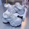 Zapatos de Padre Transpirables Primavera y Verano 2025 Nueva Moda Versátiles Malla Suela Gruesa Elevadores Deportivos Casuales Zapatos para Mujer