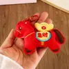 Pelúcia de Ano Novo Cavalo Pequeno Fofo Pingente de Bolsa Chaveiro Broche do Ano do Cavalo Pequeno Acessório Pingente Acessório de Roupa