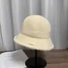 Sombrero de pescador de punto estilo coreano 2026 para otoño e invierno, color liso, casual, copa redonda, adelgazante, moderno, cálido y versátil