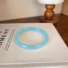 Pulsera Redonda de Calcedonia Blanca Lunar Transparente para Mujer, con un Diseño Degradado Estilo Tinta, Exquisita y de Moda, Joyería de Lujo Ligero y Sensación de Alta Gama