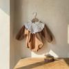 Ropa de bebé primavera y primavera cuello alto stand encaje de hongo terciopelo de doble cara costura mono bebé niña recién nacida funda