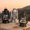 Lámpara de queroseno retro Firebrand decoración de ambiente camping iluminación antigua portátil accesorios de película lámpara de queroseno nostálgica