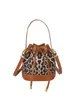Bolso de Mano Retro con Estampado de Leopardo Transfronterizo Nuevo Moda Coreana Distintivo de Moda Bolso de Hombro de Tendencia Bolso Cruzado Simple tipo Cubo