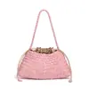 Bolso tejido de alta gama, de nicho, para mujer, versátil para el trabajo, bolso de hombro con forma de dumpling, bolso de axila, bolso tote y bolso cubo
