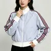 Sudadera de estilo coreano de moda con bloques de color y tres rayas, cuello alto, para mujer, nueva chaqueta deportiva tipo béisbol con bloques de color para primavera y otoño, para exteriores