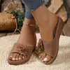 Pantuflas de cuña de talla grande transfronterizas para mujer 2025 Nuevo estilo de verano con diseño calado Sandalias Temu de venta caliente para mujer Sandalias ligeras para exteriores