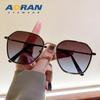 Gafas de sol para mujer, nuevas y modernas gafas de sol poligonales con montura grande, estilo coreano, anti-ultravioleta, con cara visible, pequeñas y lisas.