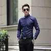 Camisa Blanca para Hombre de Manga Larga Corte Ajustado Sin Planchar Color Sólido Profesional Formal de Negocios Ropa de Trabajo Camisa Blanca para Traje de Hombre