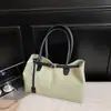 Bolsa de Ombro Pu Transfronteiriça, Grande Capacidade, Bolsa de Mão Feminina Retro Europeia e Americana, Bolsa Tote Patchwork Nova da Moda, Versátil Preta