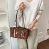 2026 Nuevo Bolso de Nicho Bolso de Bolos Simple de Lunares Bolso de Hombro Versátil para Viajar Bolso de Axila