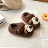Zapatos de Algodón Lindos de Dibujos Animados Estilo Coreano para Niños Zapatos Peludos con Forro de Felpa para Niñas Zapatos Birkenstock Cálidos Versátiles Retro para Niños