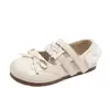 Zapatos de piel para niña para rendimiento, zapatos de princesa infantiles para primavera y otoño 2026, elegantes zapatos de conducción antideslizantes de suela blanda para niños