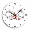 Reloj de Pared Redondo con Patrón de Calavera de Color Acrílico, Números Romanos Silenciosos, Estilo Industrial Creativo Casual