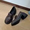 Versão em couro~Mocassins de salto grosso silenciosos para mulheres, sapatos de salto alto estilo britânico, sapatos de couro com sola grossa que aumentam a altura para pessoas baixinhas