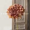 Arranjo de flores vintage de hortênsia artificial de cor seca, adereços para exibição floral, sala de estar, flor falsa, design de imitação de flores