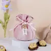 Livro Vermelho pequeno bolsa de doces popular chinesa com padrão de nuvem bolsa de doces dobrável pronta bolsa de doces companheiro de casamento bolsa de presente para mão