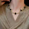 Nuevo Collar Vintage Estilo Hong Kong Bloques de Color Negro y Dorado Pendientes de Alta Gama Estilo Retro Francés de Corte Accesorios para Vestidos de Noche