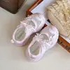 Sandálias Esportivas Femininas 2026 Calçados Infantis Comércio Exterior Sapatos Aquáticos Infantis para Meninas Mais Velhas Tênis Pai Único de Malha Branca