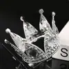 Acessórios de Decoração de Bolo para o Dia dos Namorados Qixi 2026: Linda Coroa de Strass em Formato de Coração para Confissão de Casais, Ornamento Famoso na Internet