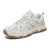 Primavera Verão Novos Sapatos de Montanhismo Masculinos Femininos Sapatos Esportivos ao Ar Livre para Casal Antiderrapantes Respiráveis Resistentes ao Desgaste Sapatos de Caminhada Tamanho Grande Atacado Individual
