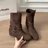 Botas Curtas Plataforma Estilo Western Retrô Femininas Chegada Nova Outono 2026 Dobráveis Couro Fosco Sensação Relaxada Botas Femininas de Cano Médio