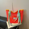 Bolsa de Malla Hueca de Gran Capacidad para Verano Bolso de Hombro para Mujer 2026 Nuevo Bolso Tote de Bloques de Color Dopamina para Viajes