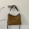 Bolso Cuadrado Pequeño de Gran Capacidad Retro Casual 2025 Invierno Nuevo Bolso de Hombro con Temperamento Coreano Ins para Mujer