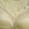 Sujetador de Belleza con Copas Fijas y Tirantes, Estilo Francés, Encaje Hueco, Cuello en V, Textura de Nube Perlada, Copa Fina, Primavera/Verano 2026