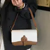 Bolsa de Hombro y Axila Versátil de Moda Nueva Elegante para Mujer 2025 Invierno Bolso Cruzado Pequeño Cuadrado Moderno